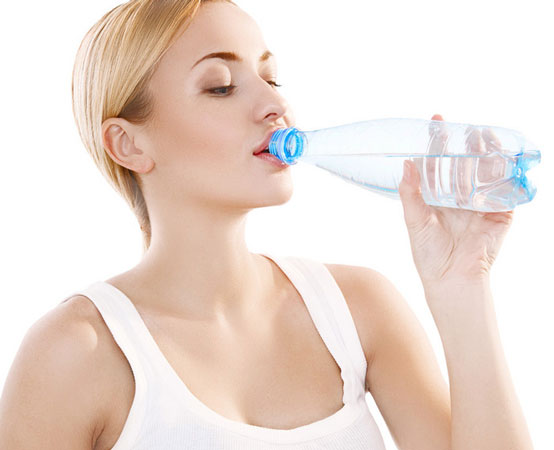 喝水能排出肾结石，有什么要求吗？